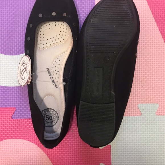 Flats - Picture 2 of 3